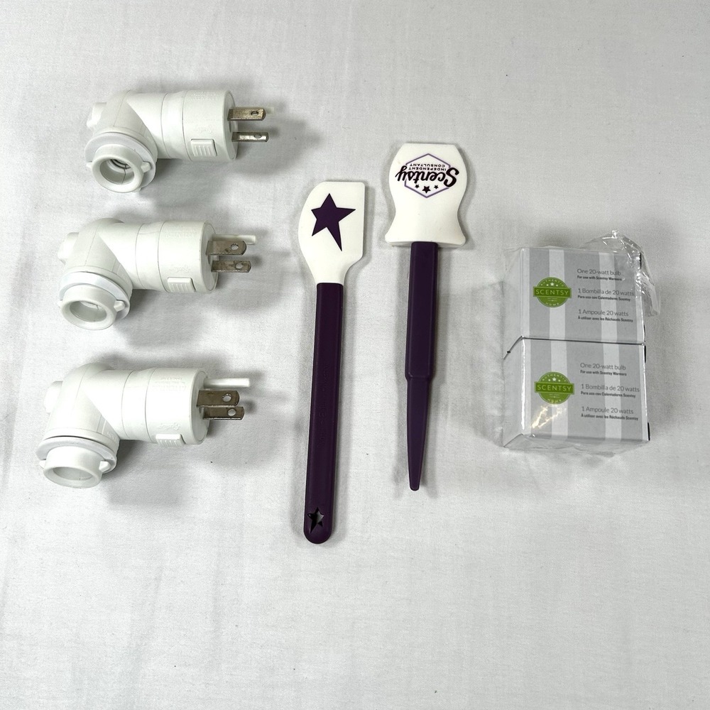 Scentsy Set Of 2 Spatula 3 Mini Warmer Wall Plug In 2 Bulb 20 watt